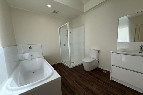 Photo of property in 28 Futuna Close, Karori, Wellington, 6012