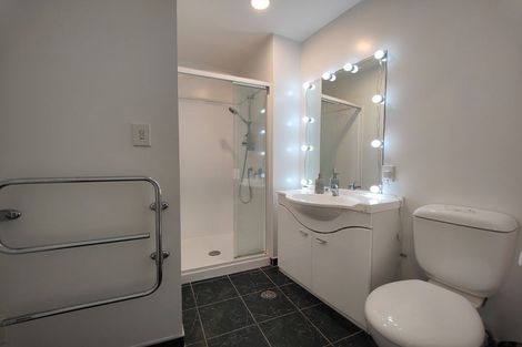 Photo of property in Atrium Apartments, 2q/154 The Terrace, Wellington Central, Wellington, 6011