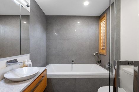 Photo of property in 34 Wairarapa Terrace, Merivale, Christchurch, 8014