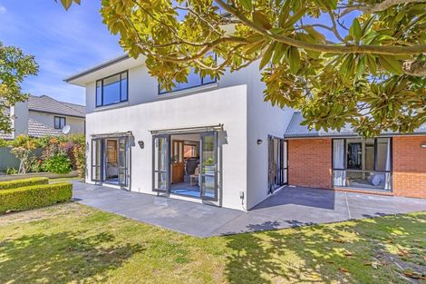 Photo of property in 15c Waiwetu Street, Fendalton, Christchurch, 8052