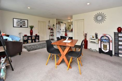 Photo of property in 65 Orlando Crescent, Waimairi Beach, Christchurch, 8083