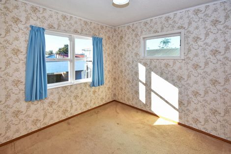 Photo of property in 10 Edinburgh Avenue, Rosehill, Papakura, 2113