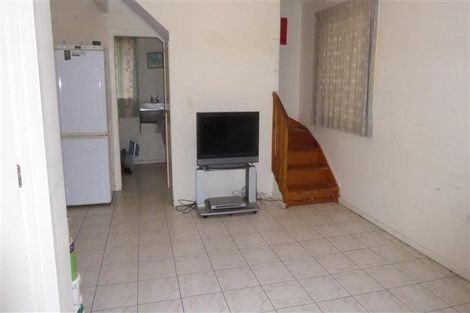 Photo of property in 48 Rata Street, New Lynn, Auckland, 0600