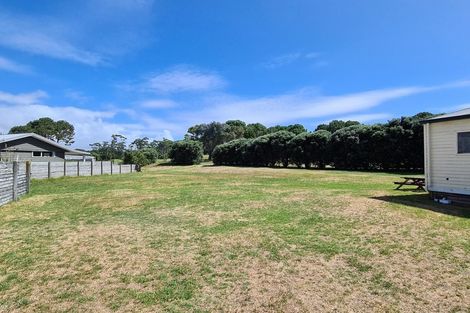 Photo of property in 104 Harbour Drive, Matarangi, Whitianga, 3592
