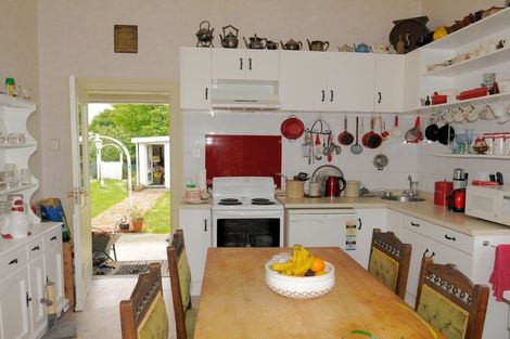 Photo of property in 30 Rhodes Street, Waimate, 7924