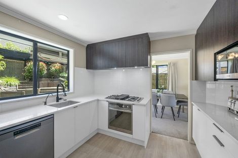 Photo of property in 56 Cabeleigh Drive, Helensville, 0800