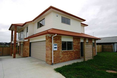 Photo of property in 8 Stranraer Crescent, Wattle Downs, Auckland, 2103