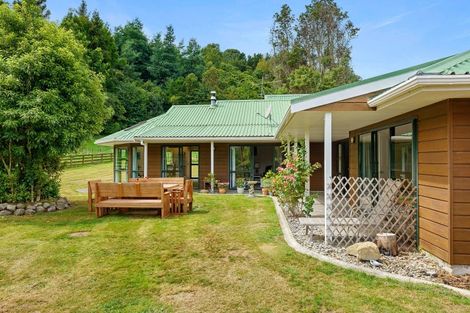 Photo of property in 40 Greenwood Boulevard, Otaki, 5512