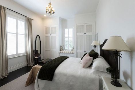 Photo of property in 165 Karori Road, Karori, Wellington, 6012