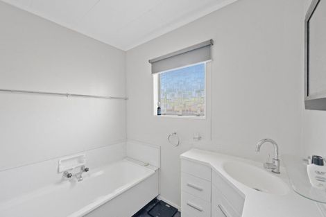 Photo of property in 5 Nicholson Street, Mayfair, Hastings, 4122