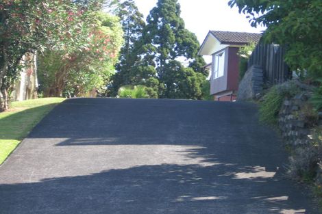 Photo of property in 19 Greendale Spur, Glenfield, Auckland, 0629