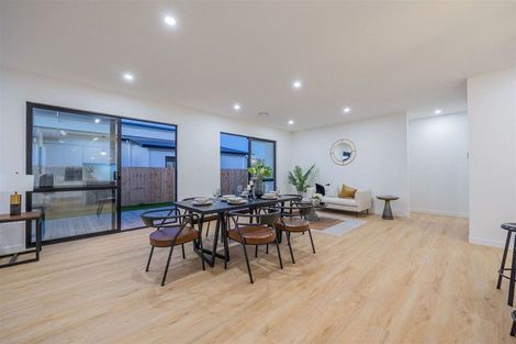 Photo of property in 9 Cutfield Lane, Kumeu, 0810