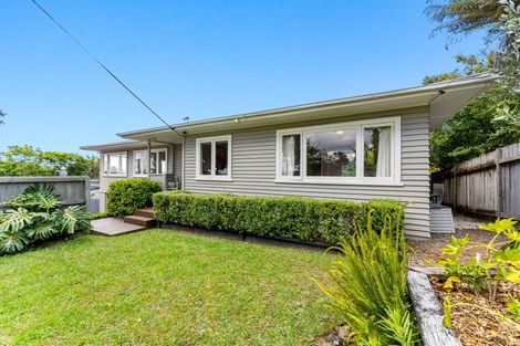 Photo of property in 1/73 Birkdale Road, Birkdale, Auckland, 0626
