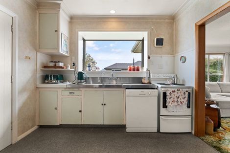 Photo of property in 18 Torquay Street, Abbotsford, Dunedin, 9018