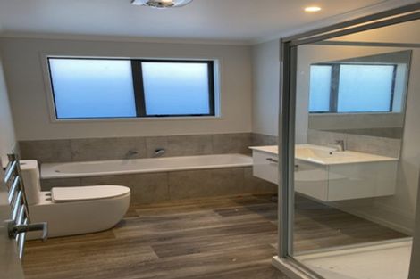 Photo of property in 14 Pioneer Crescent, Omokoroa, 3114