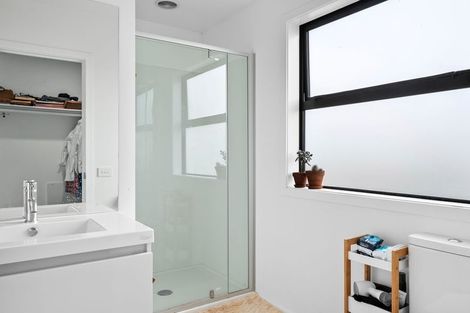 Photo of property in 17 Tuke Lane, Wanaka, 9305