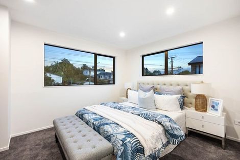 Photo of property in 2/81 Vodanovich Road, Te Atatu South, Auckland, 0610