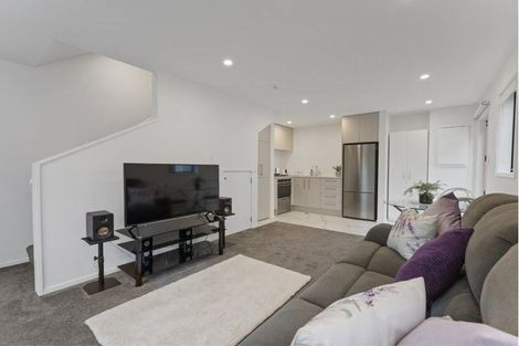 Photo of property in 2/324 Oxford Terrace, Avalon, Lower Hutt, 5011