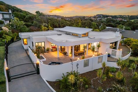 Photo of property in 1 Young Nicks Lane, Whitby, Porirua, 5024