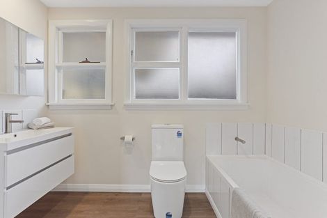 Photo of property in 25 Leeston And Lake Road, Leeston, 7632
