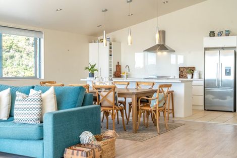 Photo of property in 39b Miro Road, Palm Beach, Waiheke Island, 1081