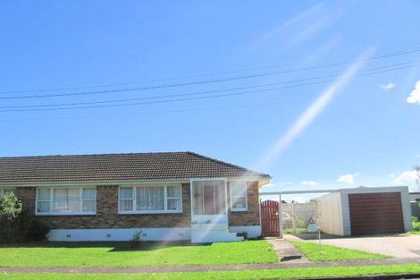 Photo of property in 2 Holden Place, Manukau, Auckland, 2025