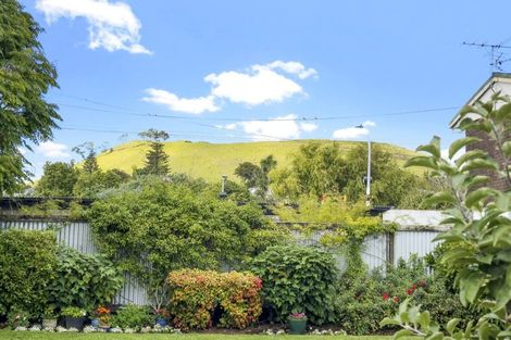 Photo of property in 3 Muir Avenue, Mangere Bridge, Auckland, 2022