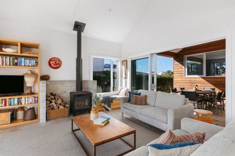 Photo of property in 108 Oceanbeach Road, Mount Maunganui, 3116