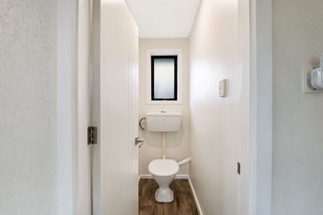 Photo of property in 28 Denise Crescent, Hornby, Christchurch, 8042