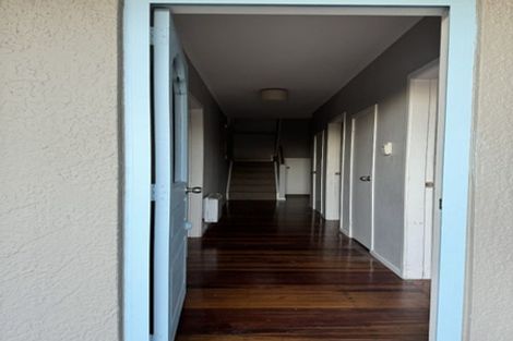 Photo of property in 2/36 Quebec Road, Milford, Auckland, 0620