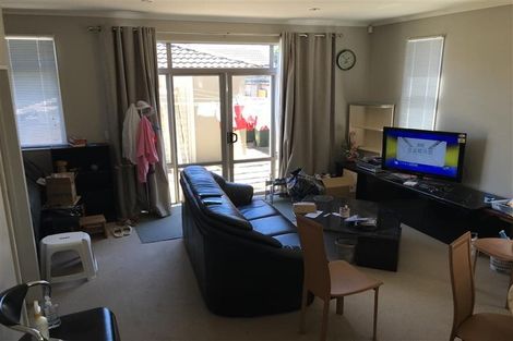 Photo of property in 111 Baverstock Road, Flat Bush, Auckland, 2016