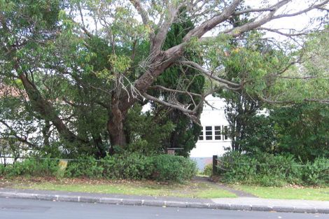 Photo of property in 182 Beach Road, Campbells Bay, Auckland, 0630
