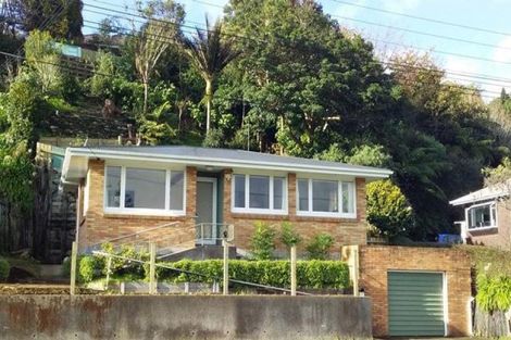 Photo of property in 25 Seaview Road, Marfell, New Plymouth, 4310