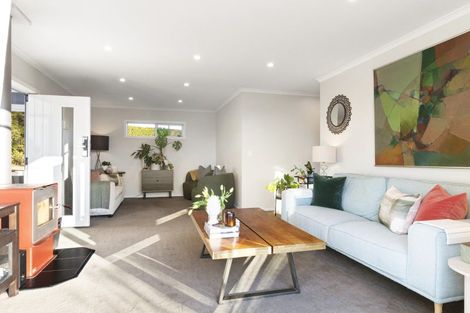 Photo of property in 417 Paparata Road, Bombay, 2675