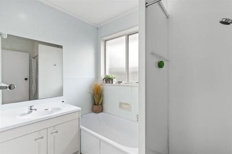 Photo of property in 39 Ambleside Drive, Burnside, Christchurch, 8053