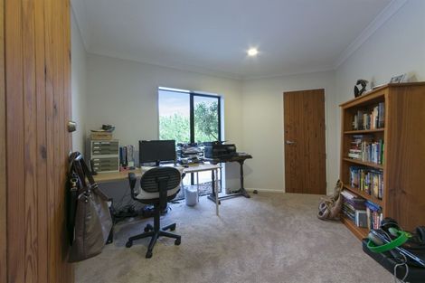 Photo of property in 210 Oraha Road, Kumeu, 0892