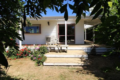 Photo of property in 30 Charles Street, Carterton, 5713