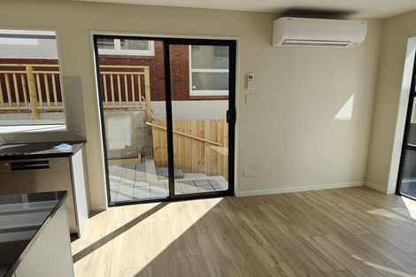 Photo of property in 46a Oakdale Road, Mount Roskill, Auckland, 1041