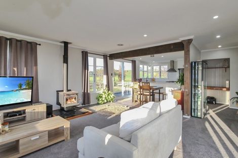 Photo of property in 32 Mccardle Road, Pahiatua, 4984