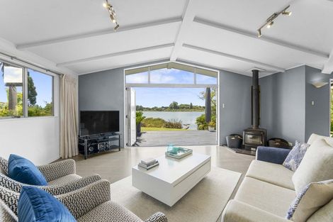 Photo of property in 22 Lindoch Avenue, Te Puna, Tauranga, 3174