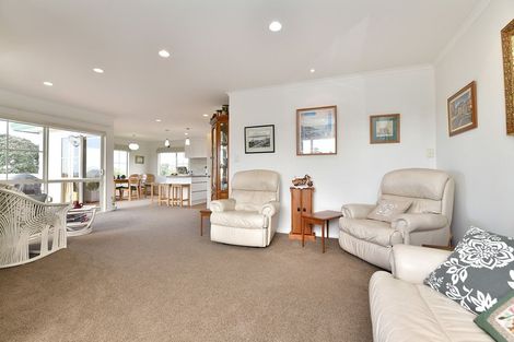 Photo of property in 19 Vista Motu, Red Beach, 0932