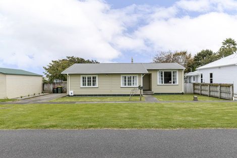 Photo of property in 17a Carey Street, Waitara, 4320