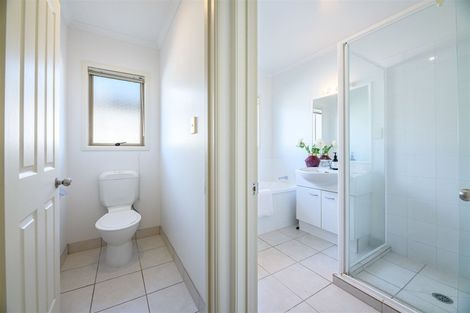 Photo of property in 8 Brookwood Drive, Henderson, Auckland, 0612