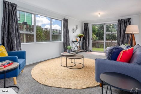 Photo of property in 82 Tweed Road, Papakowhai, Porirua, 5024