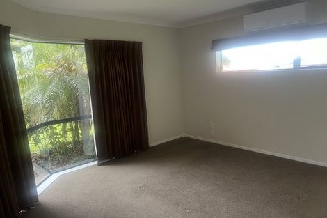 Photo of property in 2 Courtvale Place, Flat Bush, Auckland, 2019