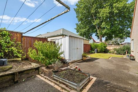 Photo of property in 1 Dunbarton Drive, Ranui, Auckland, 0612