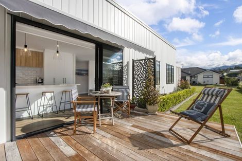 Photo of property in 7 Vesey Drive, Katikati, 3129