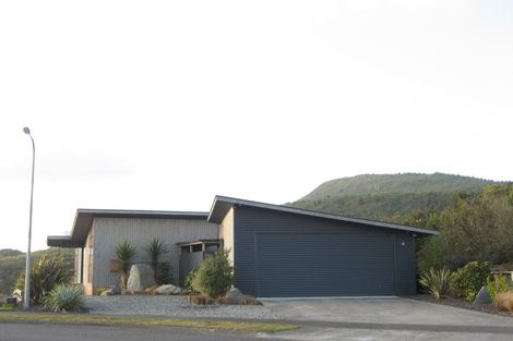 Photo of property in 64 Te Waaka Terrace, Kuratau, Turangi, 3381
