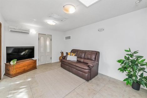 Photo of property in 34 Donnington Street, Parklands, Christchurch, 8083