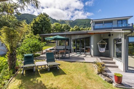 Photo of property in 37 Hadfield Road, Peka Peka, Waikanae, 5391